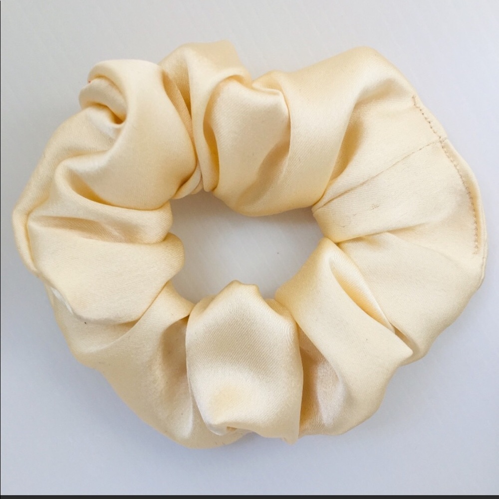 ♻️ Upcycled Eco-Friendly Scrunchie ♻️